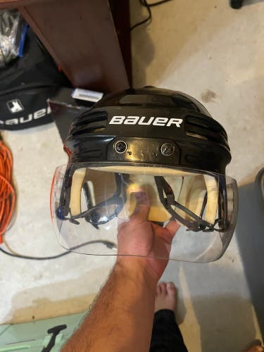 Used Medium Bauer BHH4500 Helmet