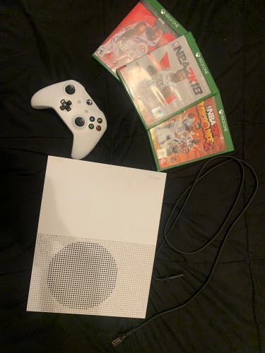 Xbox One S