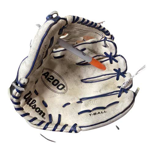 Wilson A200 11" Fielders Glove