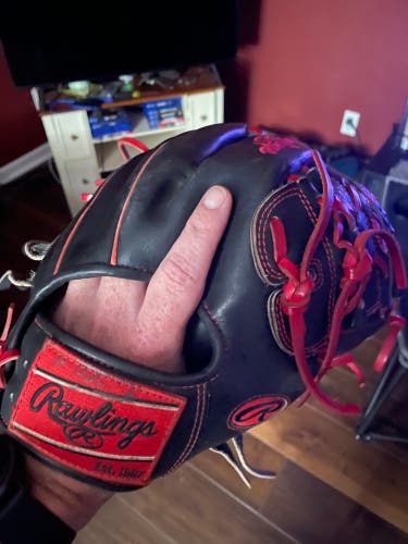 11.75 Rawlings Heart of Hide