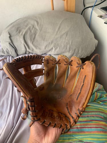 Infield 11.75" A2000 Baseball Glove