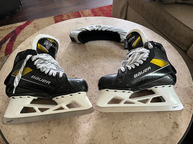 Junior Bauer Regular Width Size 6 Supreme 3S pro Hockey Goalie Skates