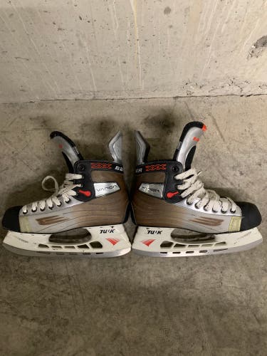 Near New Bauer Vapor XXX Skates Size 9.5D