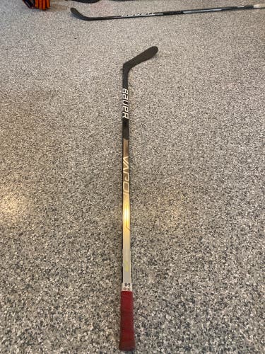Senior Right Handed P28 Vapor Hyperlite Stick