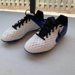 Used Nike Tiempo legend Cleats