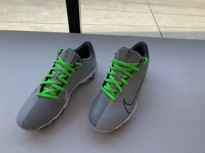 Gray Used Youth Nike Vapor Ultrafly 3