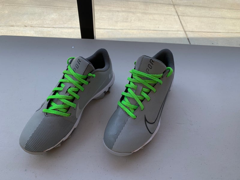 Gray Used Youth Nike Vapor Ultrafly 3