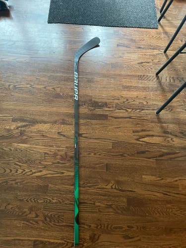 Senior Right Handed P92 Nexus Geo Hockey Stick