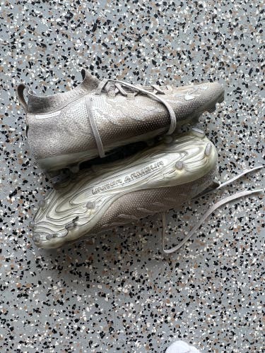 under armor cleats