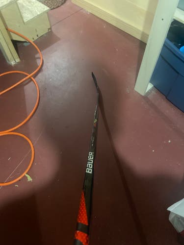 Right Handed P88 Vapor FlyLite Hockey Stick