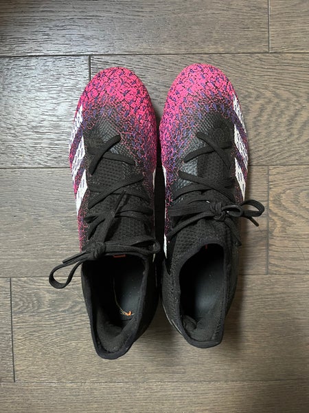 Adidas predator Demonscale cleats Size 8