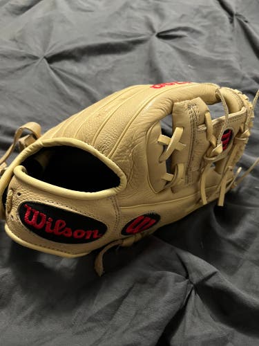 Infield 11.25" A700 Baseball Glove