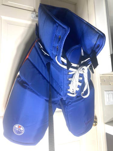 Senior Used Edmonton Oilers XL Vaughn Hockey Goalie Pants Pro Stock