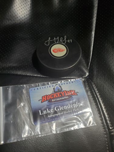 Luke Glendening Detroit Red Wings Signed Puck with COA