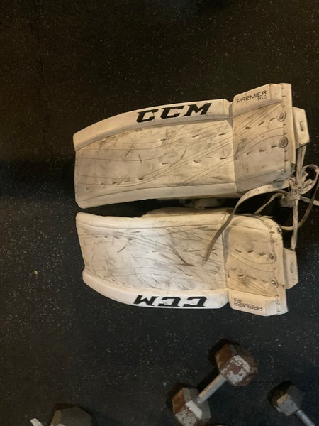 28" CCM Premier R1.5 Goalie Leg Pads
