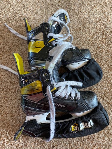 Used Bauer Extra Wide Width Size 2 Supreme 3S Hockey Skates