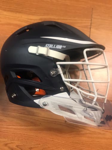 Used Goalie STX Stallion 650 Helmet