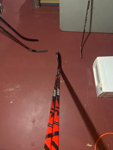 Two Used Right Handed P88 Vapor FlyLite Hockey Stick