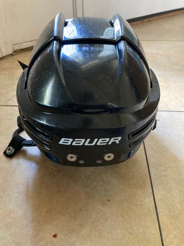 Used Medium Bauer Re-Akt 75 Helmet