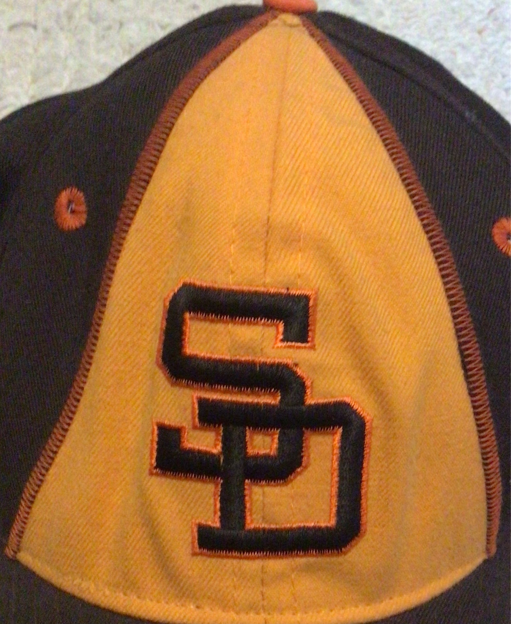 I got my custom Blue and Yellow Padres jersey done to match the 2016 hat.  Figured I'd share here : r/Padres