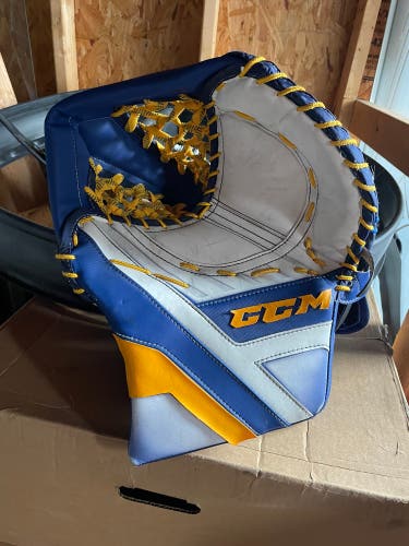 Ccm axis pro glove