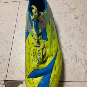 Yellow Used Size 7.0 (Women's 8.0) Diadora Soccer Cleats