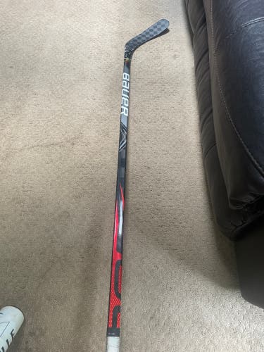 Senior Right Handed P88 Vapor FlyLite Hockey Stick