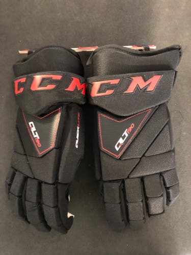 New CCM QLT190 Ball Hockey Gloves 15"