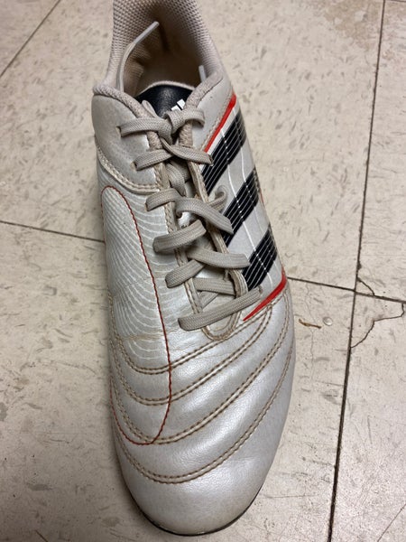 White Men's Size 8.0 (Women's 9.0) Adidas Soccer Cleats