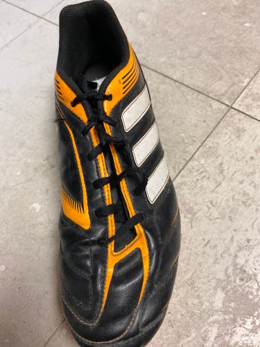 Black Men's Size 9.0 (Women's 10) Adidas Soccer Cleats