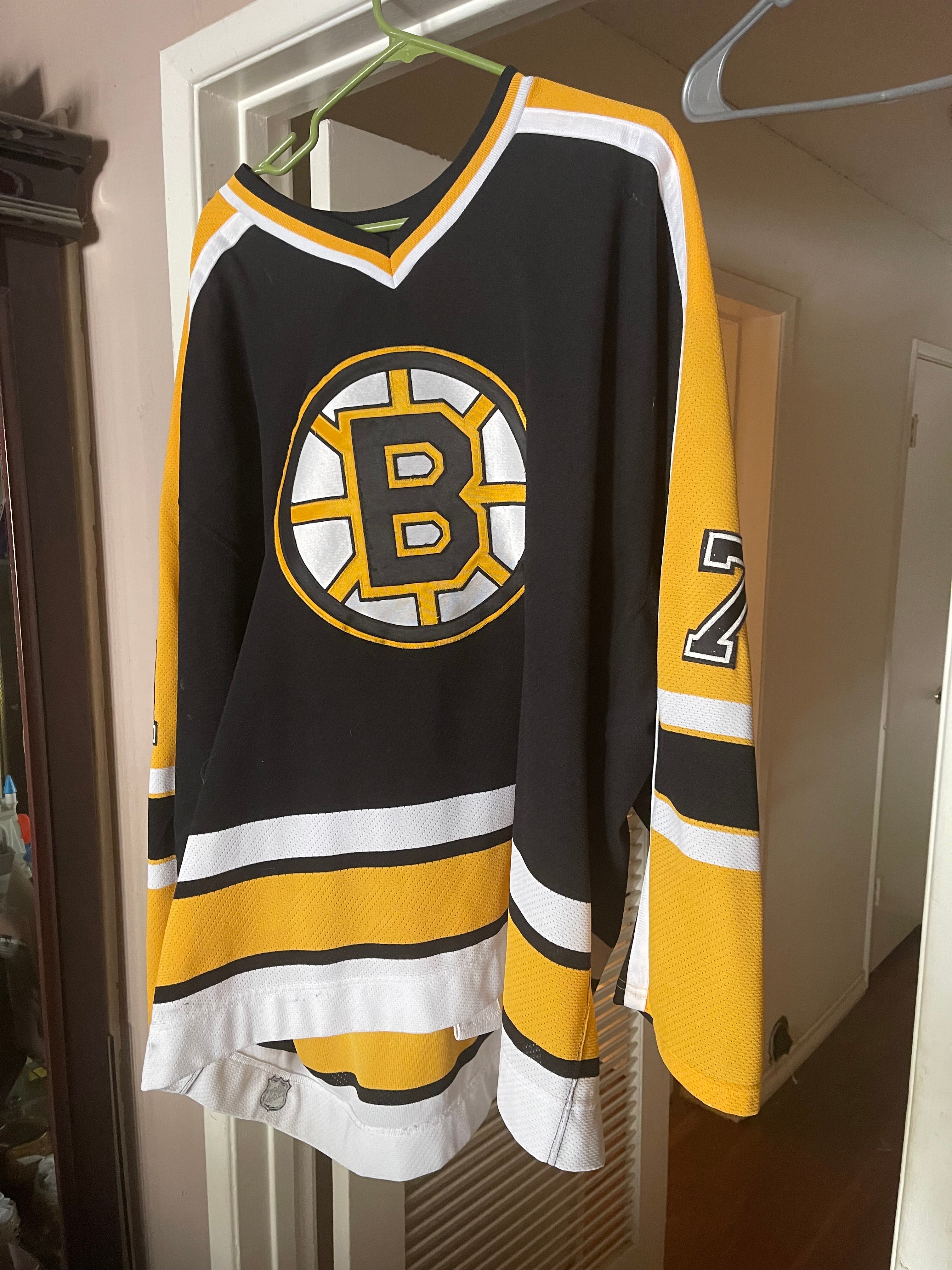 Black Used Size 58 Koho CCM Boston Bruins Jersey #71 JAKES