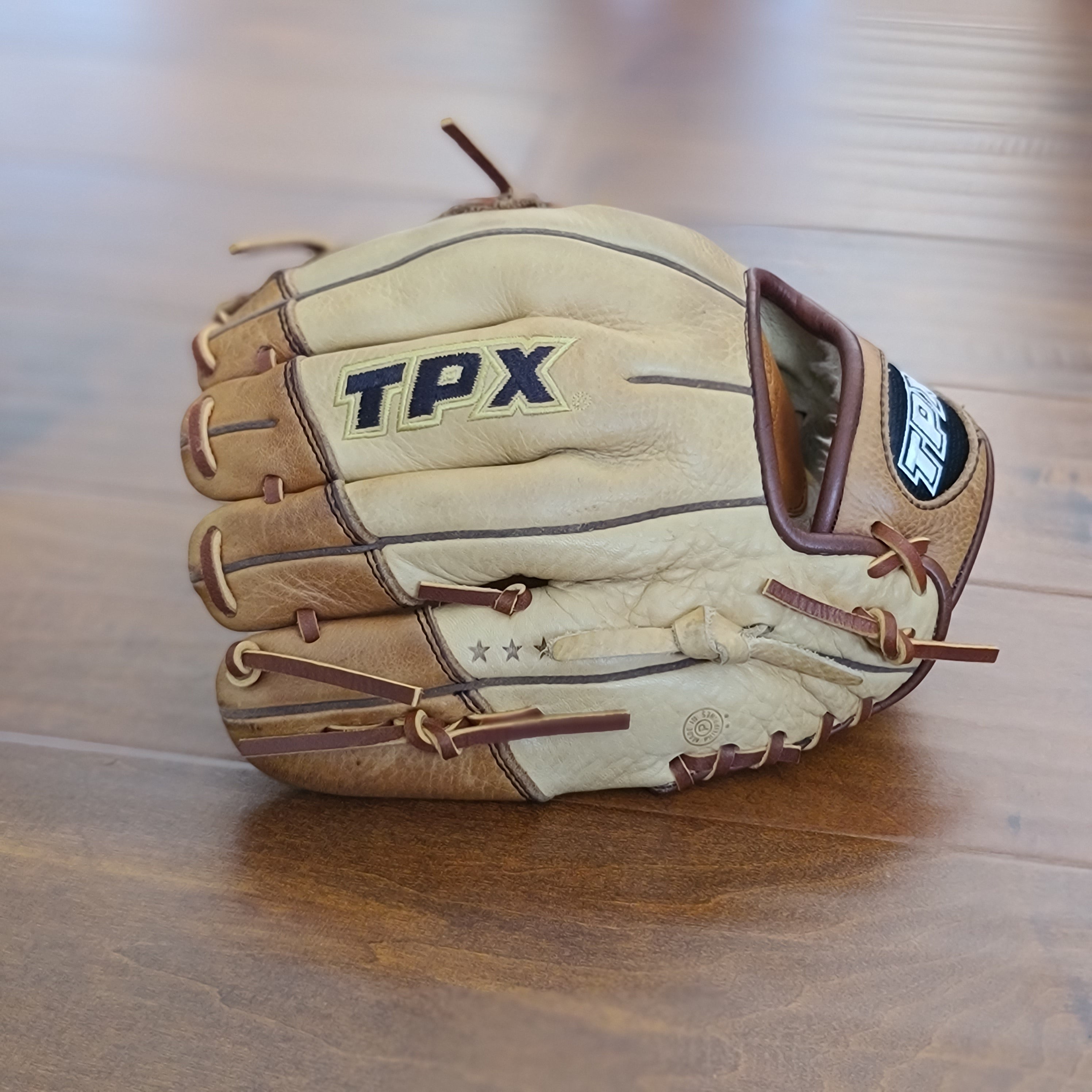 tpx omaha pro series baseball gloves