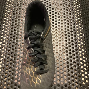 Black Unisex  Nike Soccer Cleats
