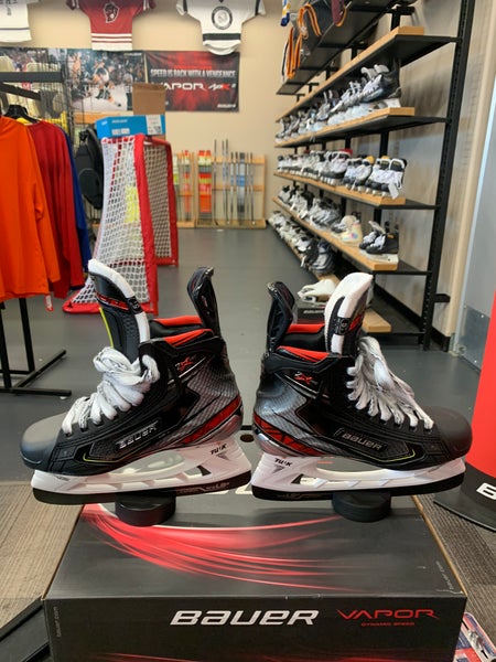 New Bauer Regular Width Size 5.5 Vapor 2X Pro Hockey Skates