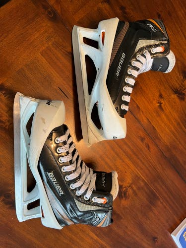Used Bauer Regular Width  Size 8.5 Pro Hockey Goalie Skates