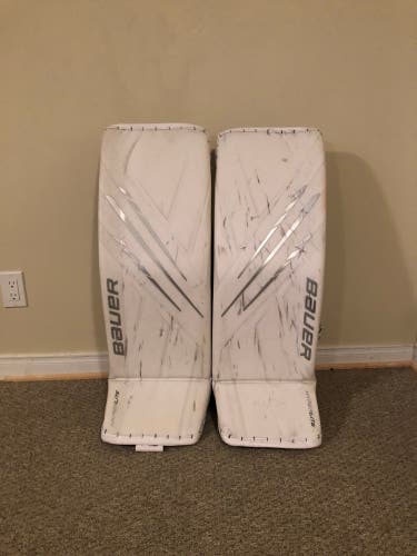 35" Bauer Hyperlite Goalie Leg Pads
