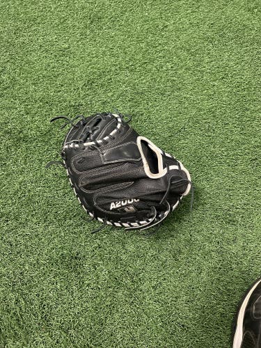 Wilson A2000 Catchers Mitt 33.5in