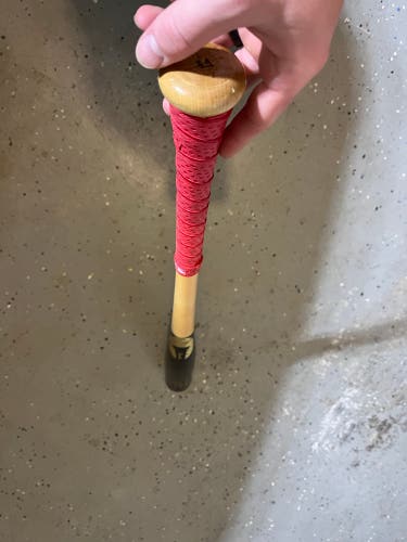 Pro Issue Chandler wood bat 33” 31oz