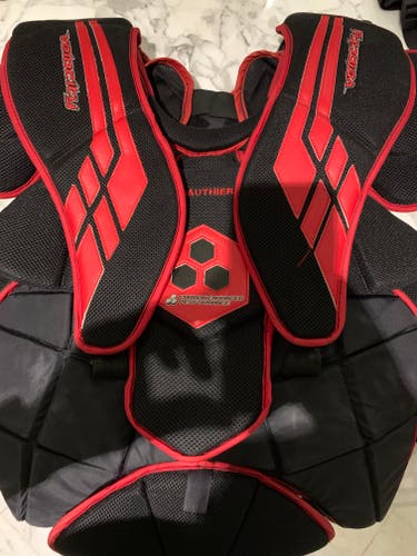 Used XL Vaughn VE8 Pro Carbon Goalie Chest Protector Pro Stock