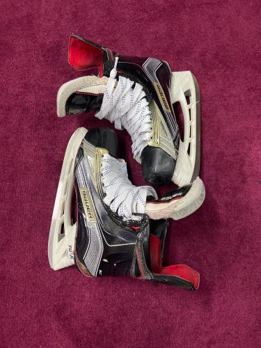 Bauer Used Regular Width Size 9.5 Vapor 1X Hockey Skates