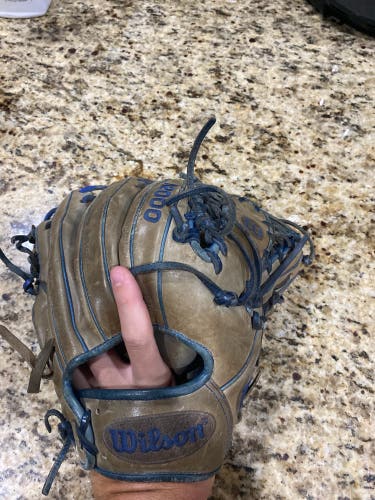 Infield 11.5" A2000 Baseball Glove