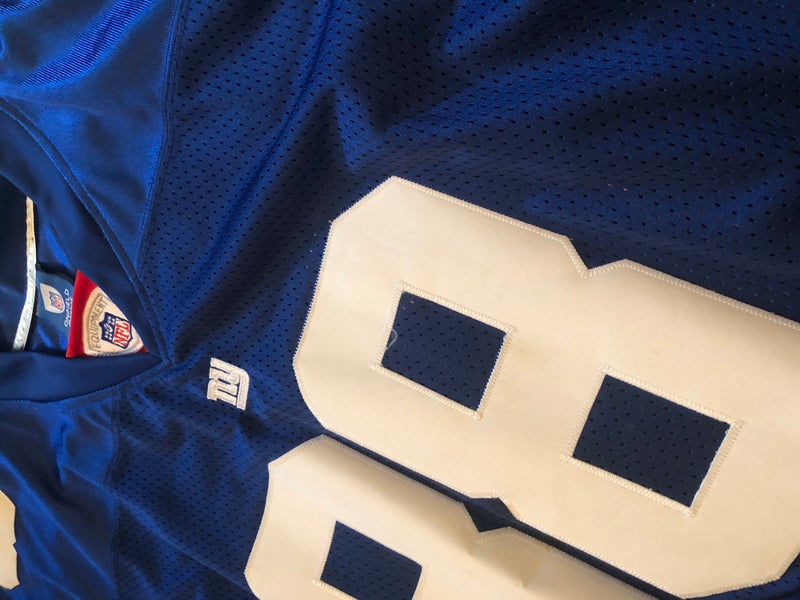 What's the deal with this and is it an actual jersey? : NYGiants