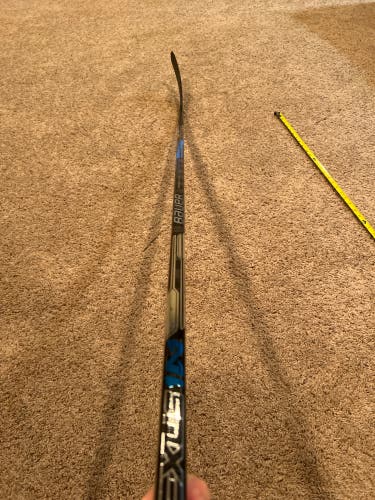 Senior Right Handed P88  Nexus 1N Hockey Stick