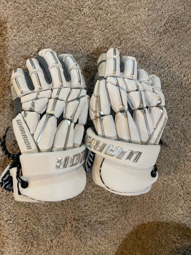 New Warrior Regulator 2 Lacrosse Gloves 13"