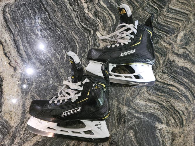 Bauer Supreme 2S Pro Hockey Skates Size 5