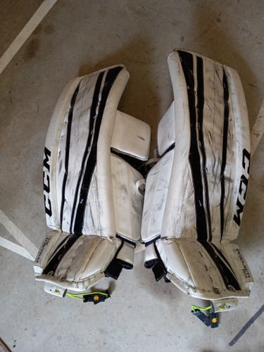 Used 32" CCM Premier R1.5 Goalie Leg Pads