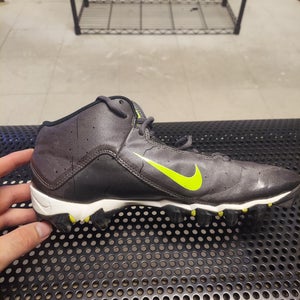 Used Size 8.5 (Women's 9.5) Nike Football Cleats