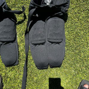 Black Used Medium Under Armour Game Pants
