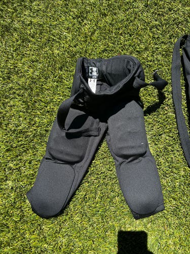 Black Used Small Under Armour Game Pants