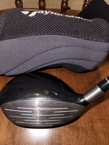 TaylorMade 320 Driver  RH Senior Flex 10.5 Loft